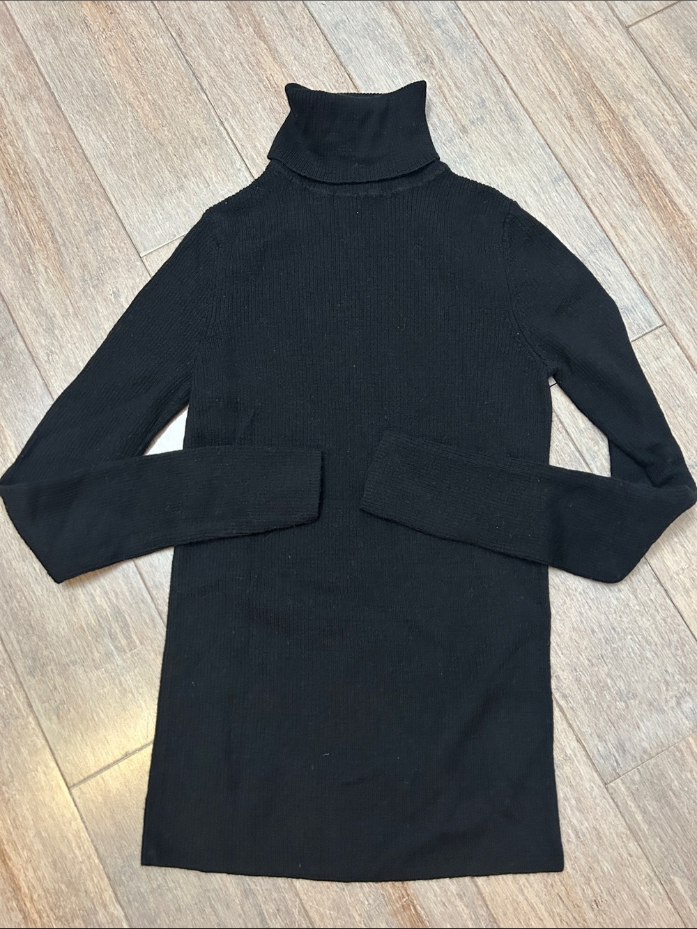 Uniqlo Black Wool Turtleneck Rib Knit Sweater - Women's size M